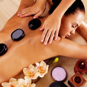 Massage toàn thân ở Tadashi Spa