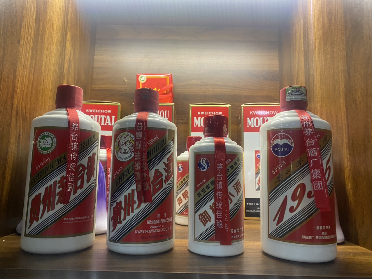 Rượu Mao Đài là gì? Khám phá đặc điểm và nguồn gốc Rượu Mao Đài là gì? Khám phá đặc điểm và nguồn gốc